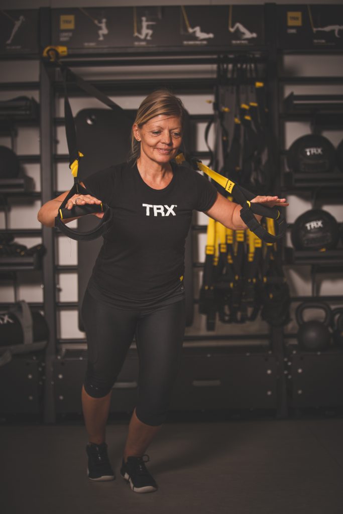 Anette underviser TRX, TRX Yoga og Yin Yoga 